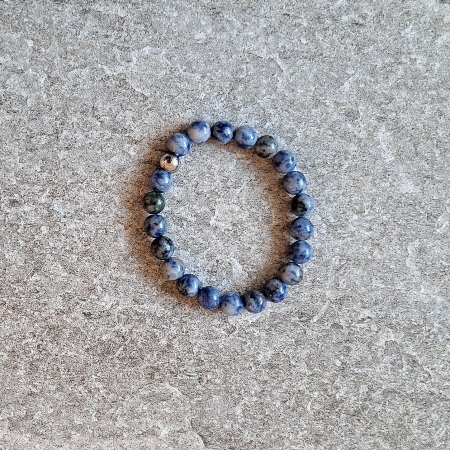 Rannekoru blue spot jaspis helmi