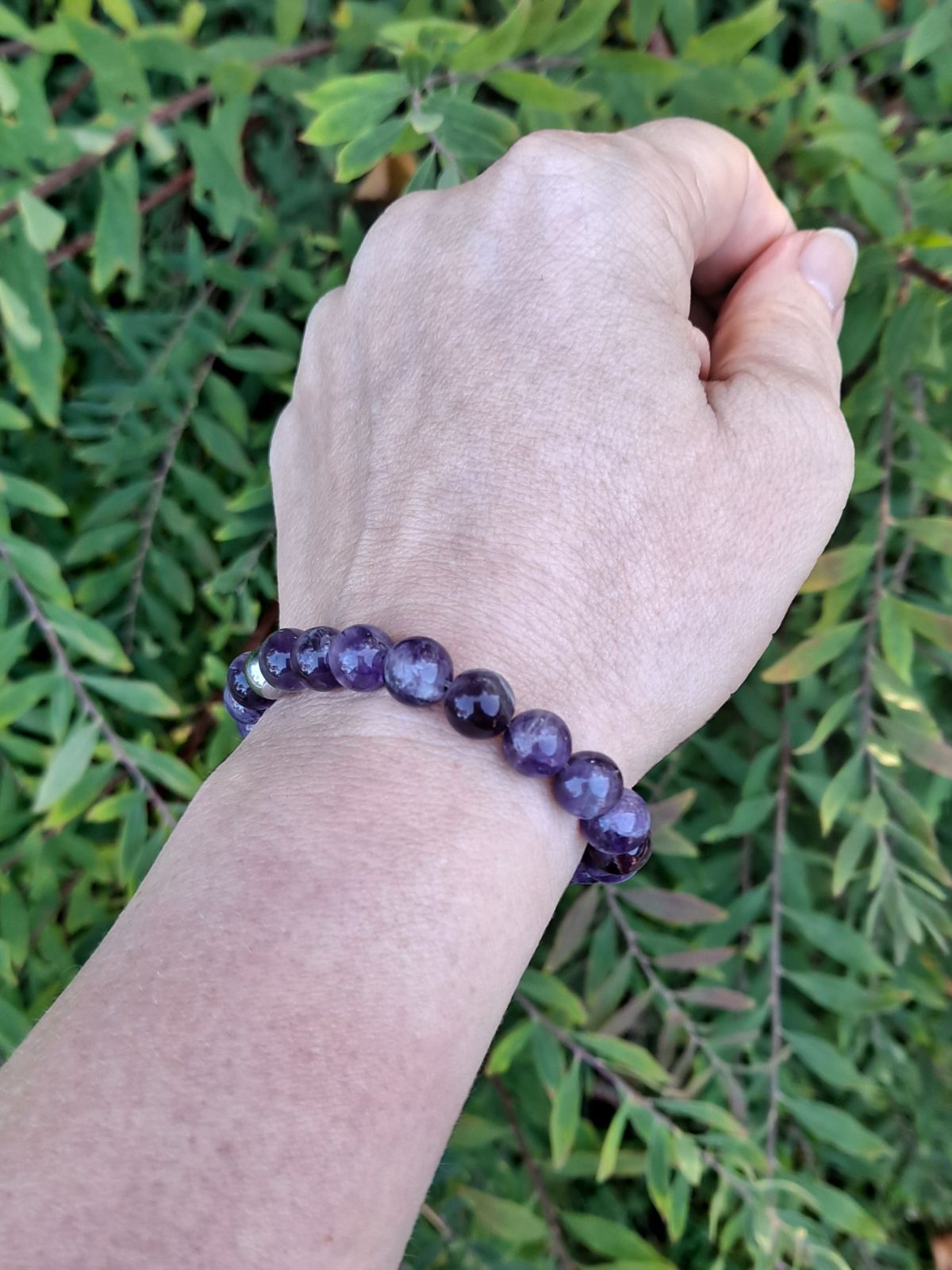 Rannekoru ametisti helmi