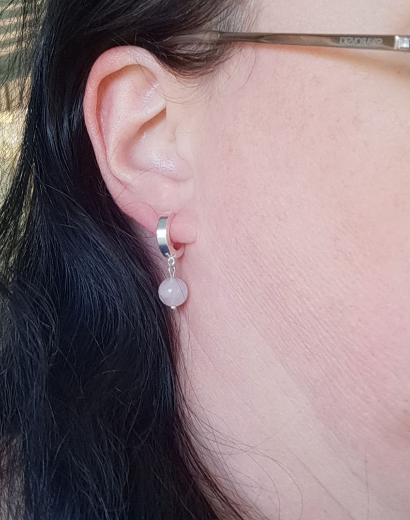 Hopearengas ruusukvartsi