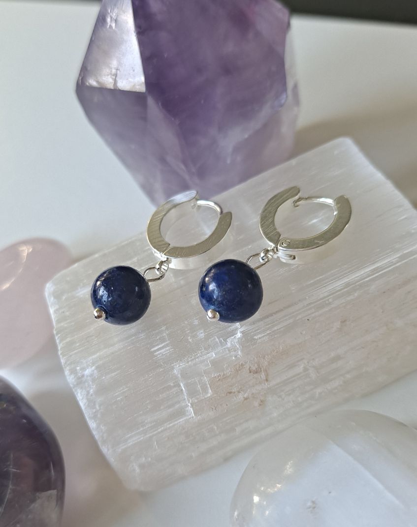 Hopearengas lapis lazuli